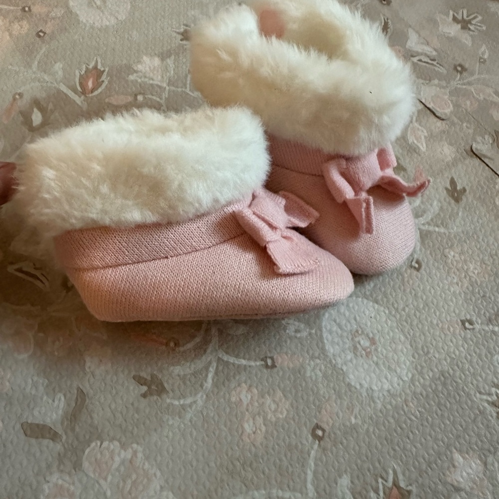 Pink Baby Booties with White Fur Trim